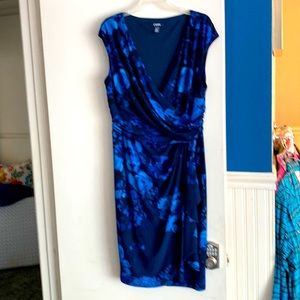 Crossed neck dress navy and teal floral